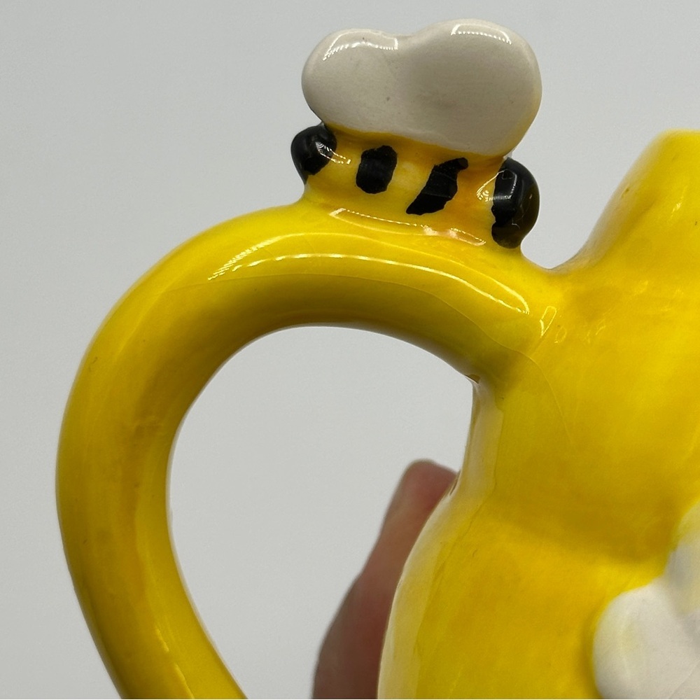 Pier 1 Imports Hand Painted Dolomite Yellow Bee Honeycomb Creamer - Picture 10 of 16